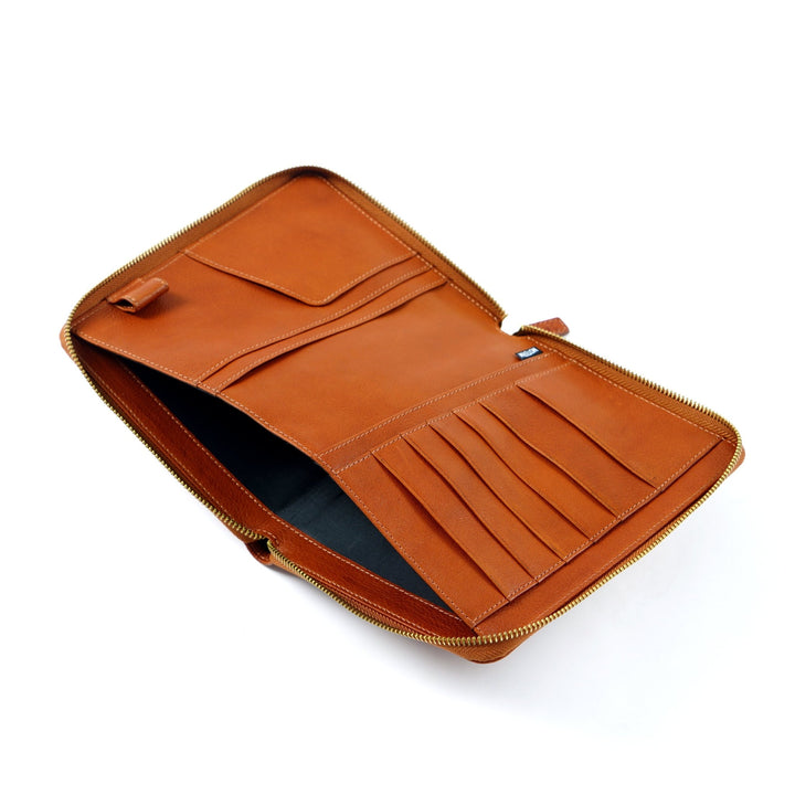 (Ongoing) PRE-ORDER Moterm Zip Cover - B6 (Vegetable Tanned Leather) Shipping Starts at the end of December
